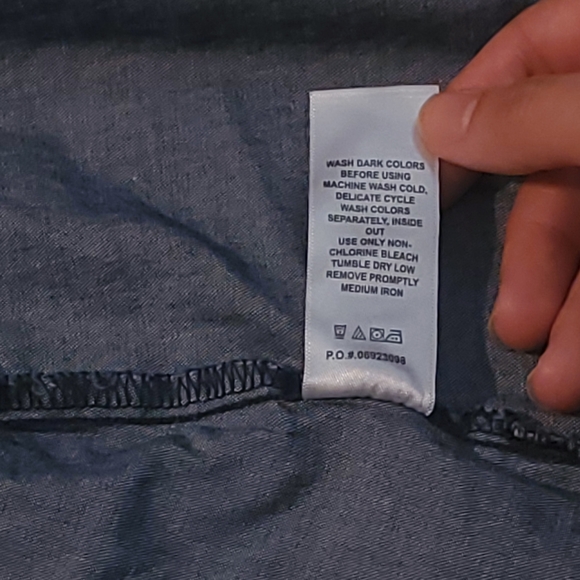 Plaid Button-down Short Sleeve Shirt - Picture 6 of 6